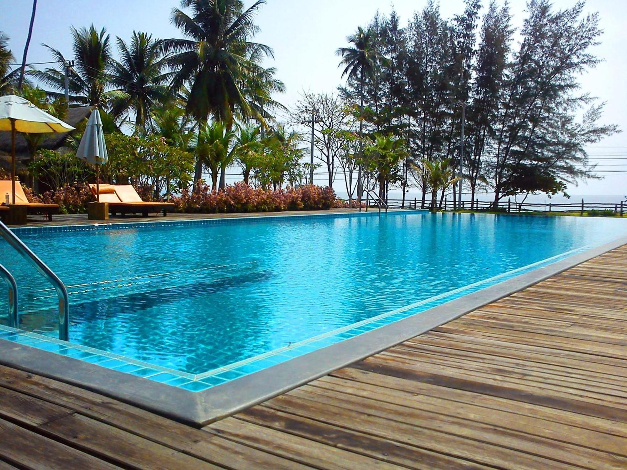 Nana Beach Hotel & Resort Pathiu Exterior foto