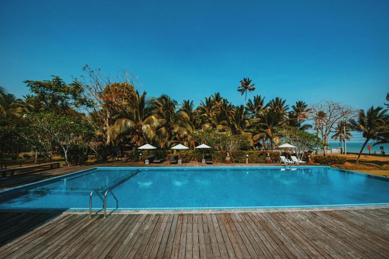 Nana Beach Hotel & Resort Pathiu Exterior foto